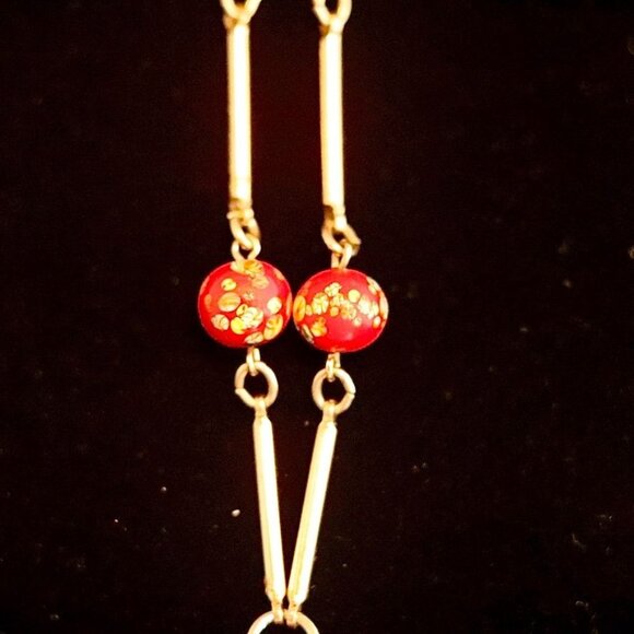 Sarah Coventry Venetian Floral Red Glass Bead Gold-Tone Tassel Necklace - Picture 9 of 11